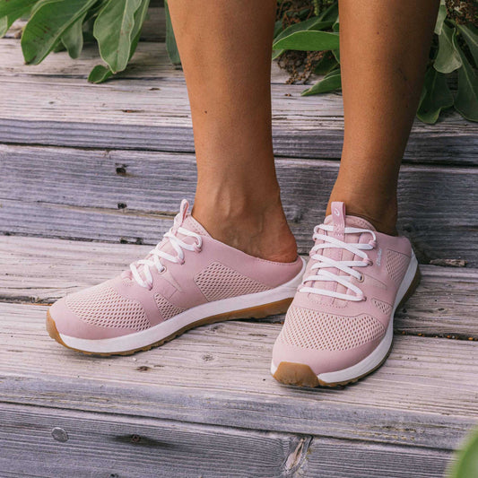 Huia Women’s Athleisure Shoes - Soft Pink | Women OluKai online