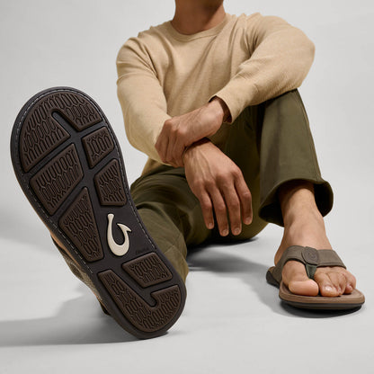 Tuahine Men's Waterproof Leather Beach Sandals - Hunter | Men OluKai online