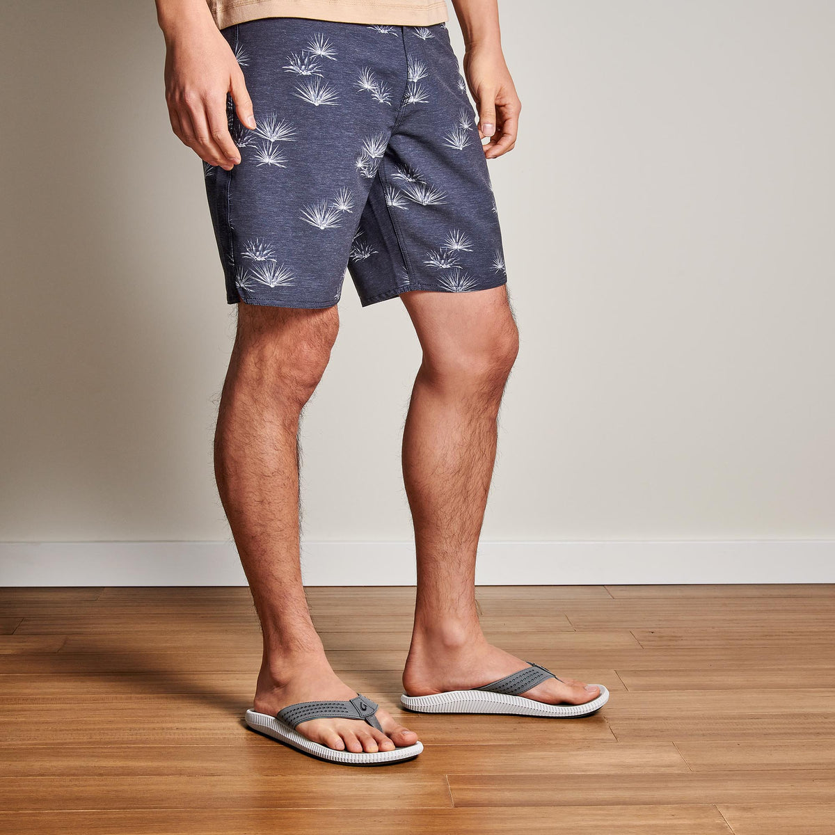 Ulele Men's Water-Ready Beach Sandals - Stone | Men OluKai outlet