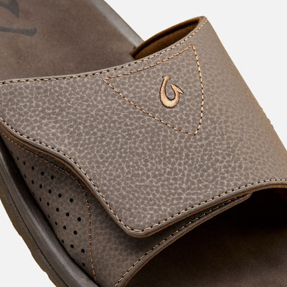 Nalu Slide Men's Beach Slide Sandals - Dark Java | Men OluKai sale