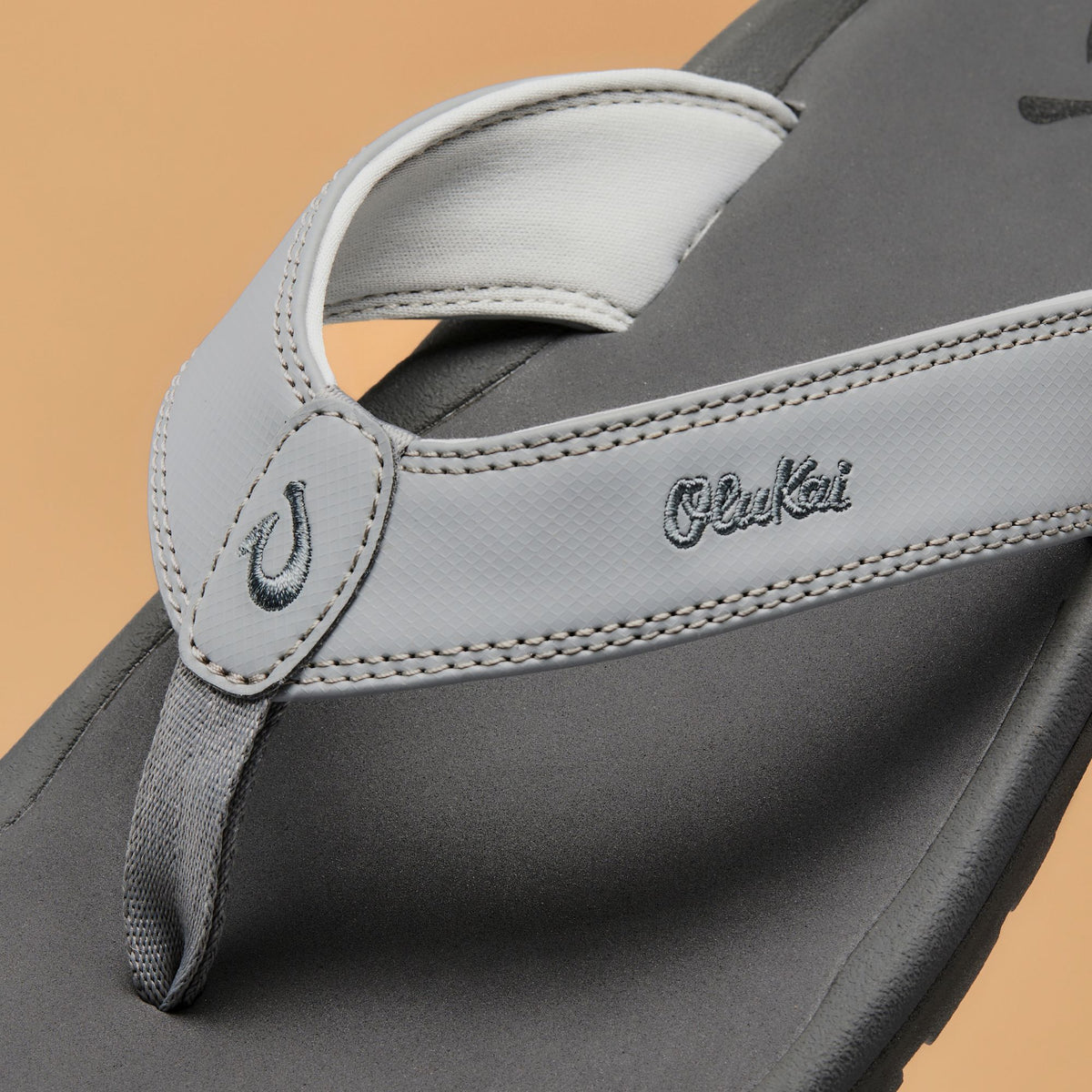 ‘Ohana Men's Best Selling Beach Sandals - Ash / Rock | Men OluKai on sale