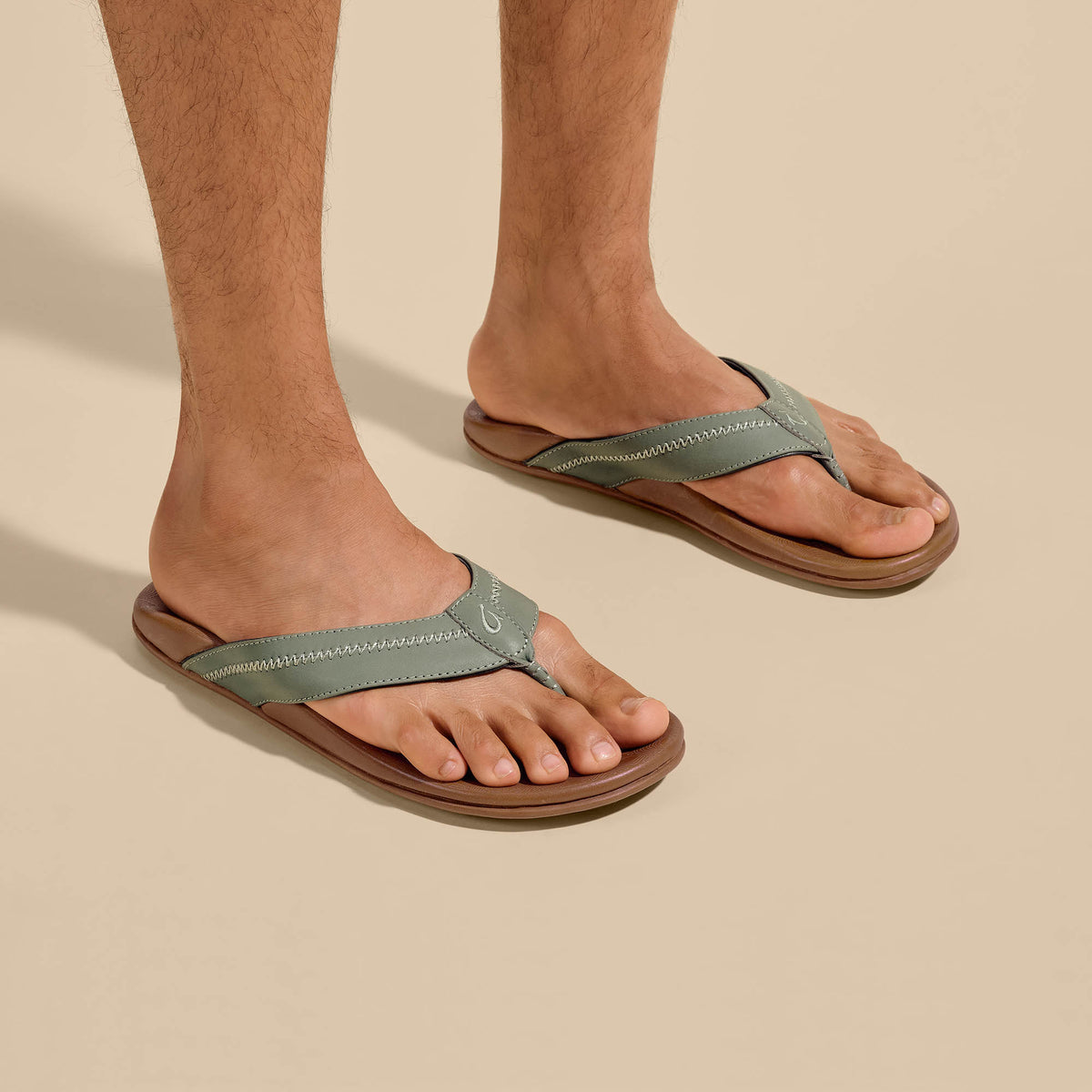 Hiapo - Odyssey Grey / Sahara Men’s Leather Beach Sandals | Men OluKai discount