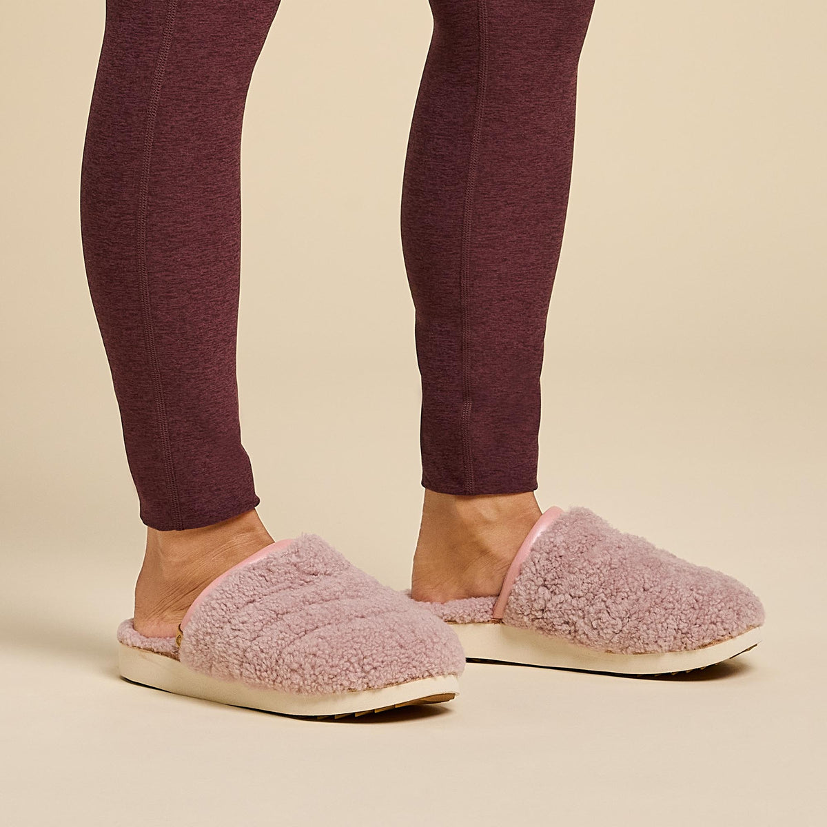 Pūpū Mua Women’s Shearling Mule Slipper - Pink Sea Salt | Women OluKai on sale