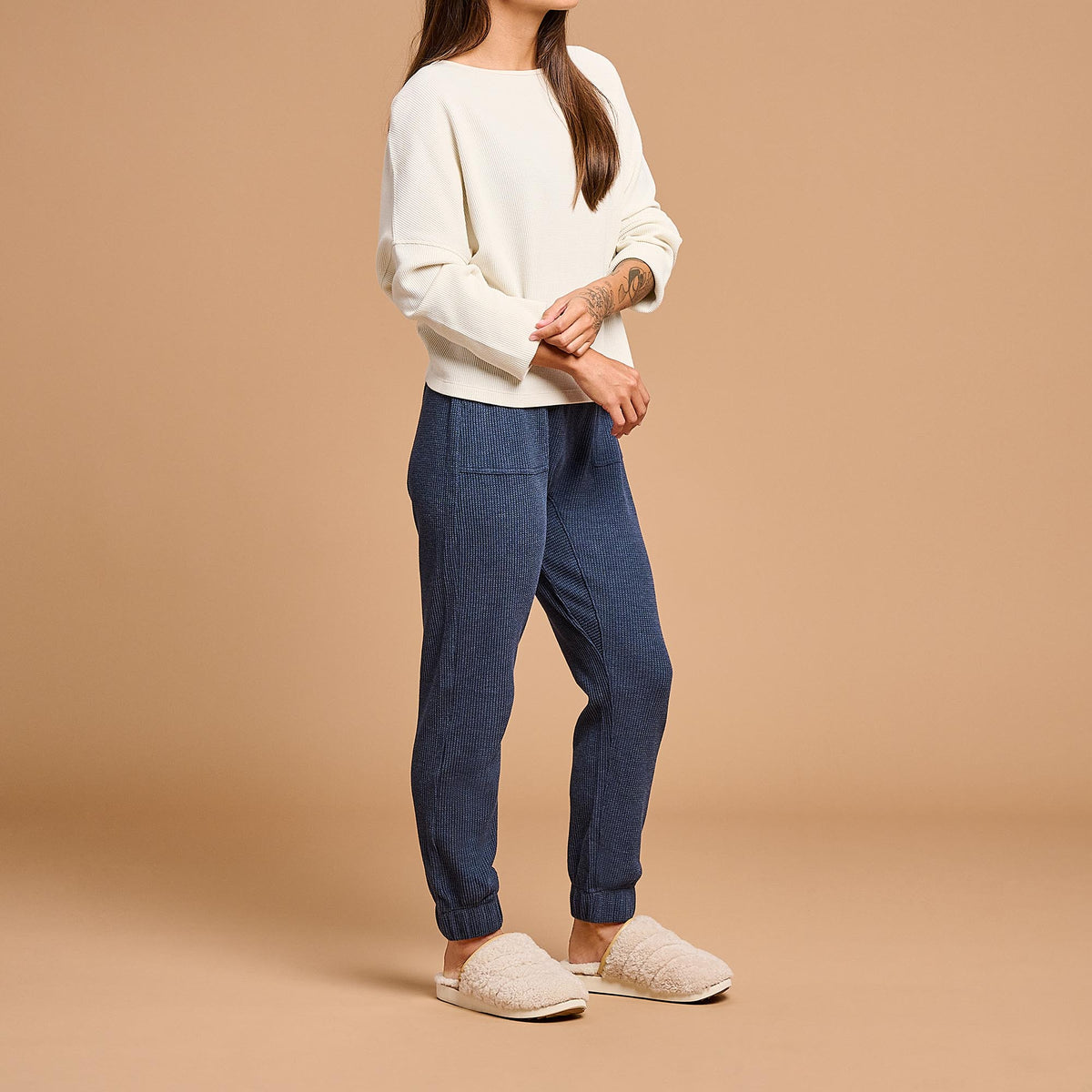 Pūpū Mua Women’s Shearling Mule Slipper - Tapa | Women OluKai near me