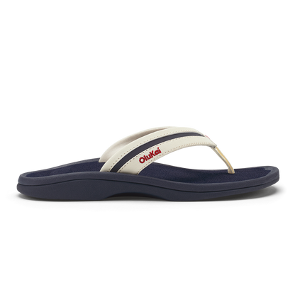 ʻOhana Palua - White Sand / Americana | Women OluKai near me