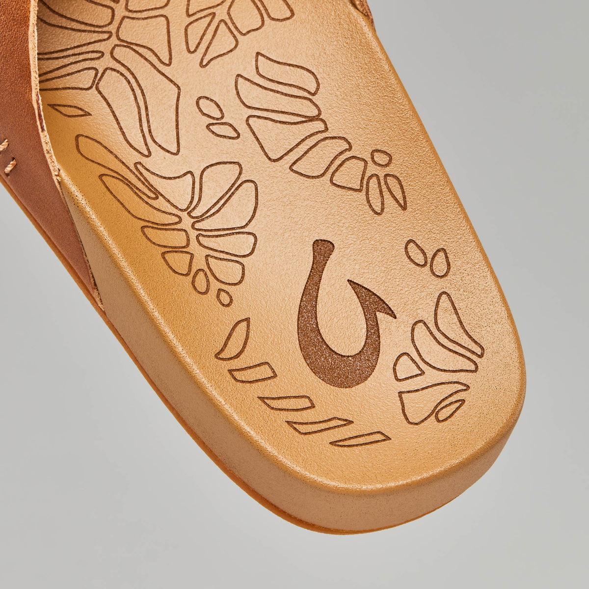 Kipe‘a ‘Olu Women‘s Slide Sandals - Sahara | Women OluKai sale
