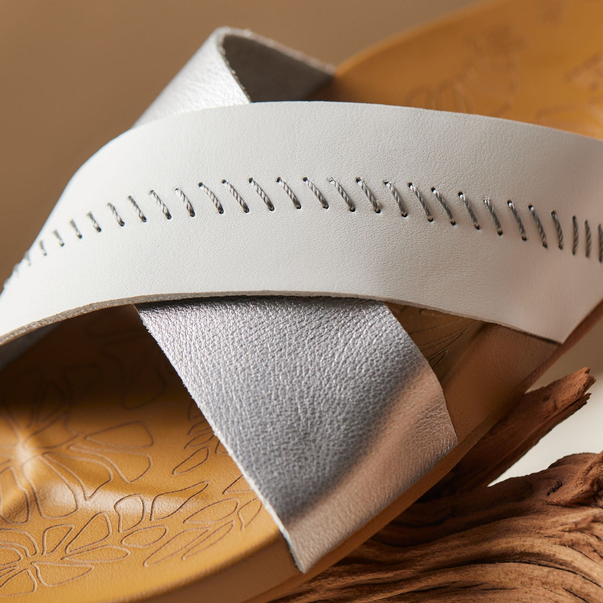 Silver / Sahara